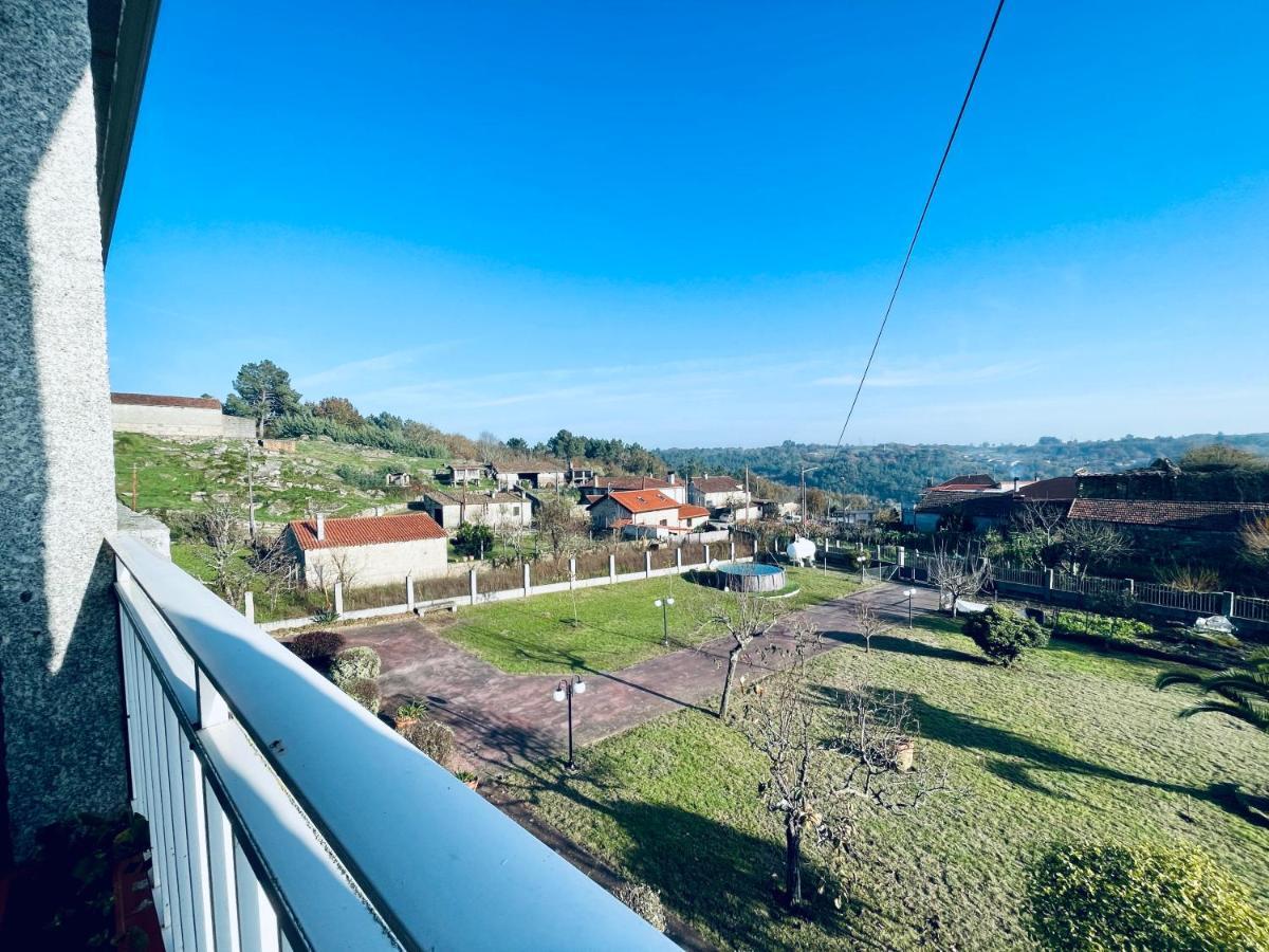 O Souto De Monteasnal Holiday home