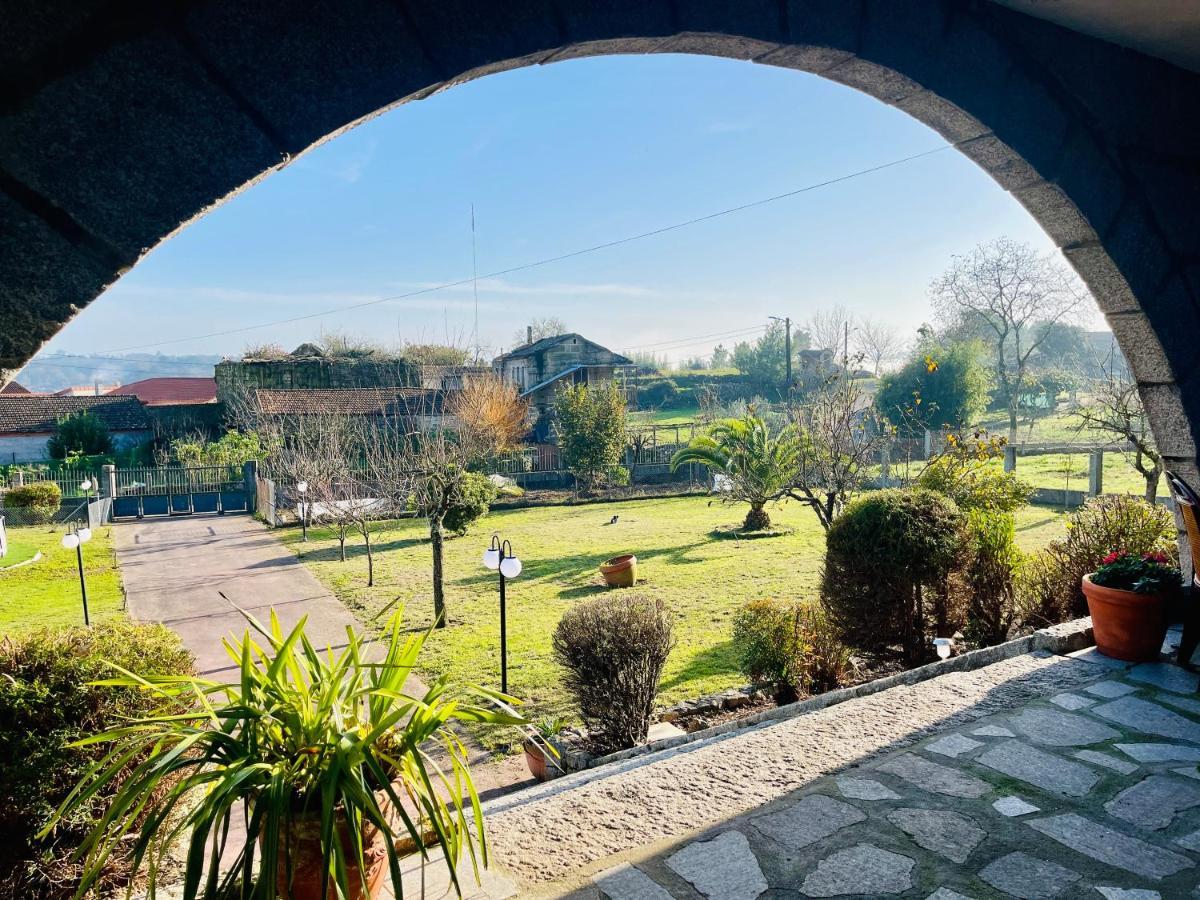 O Souto De Monteasnal Holiday home